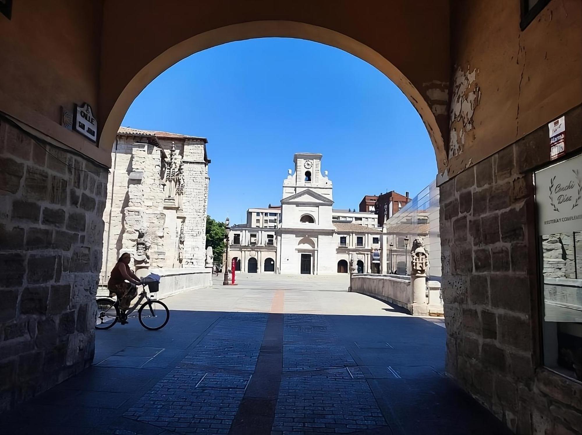Apartamento Monasterio Centro Historico Burgo Exterior foto